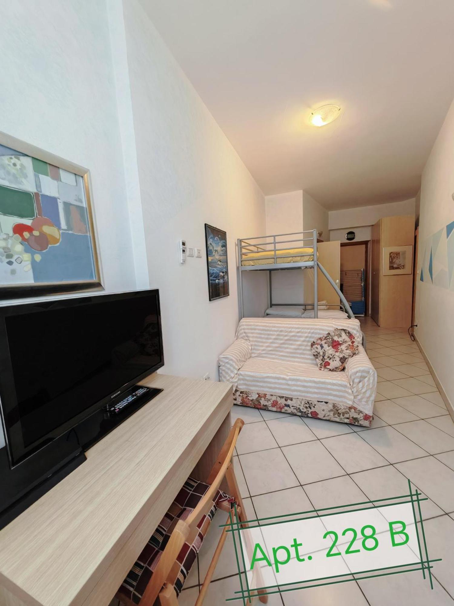 Garda Apartments In Euroresidence Экстерьер фото